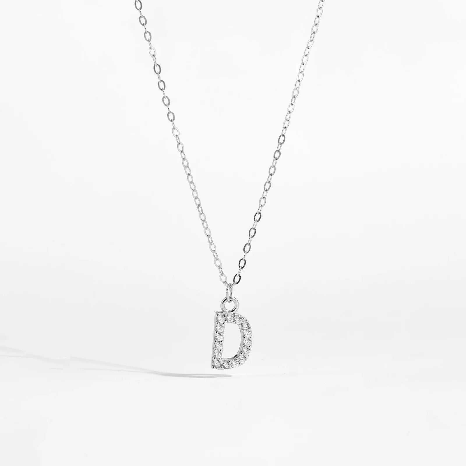 Collier initial argent