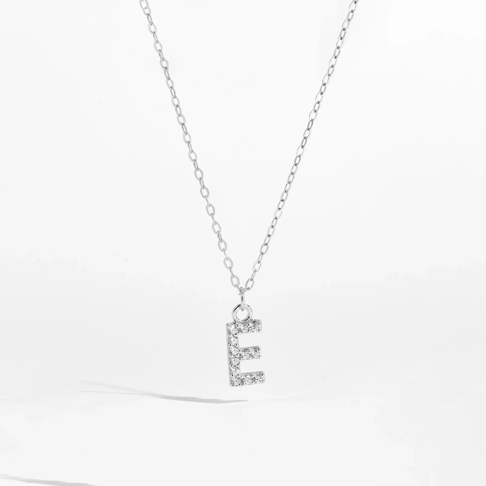 Collier initial argent