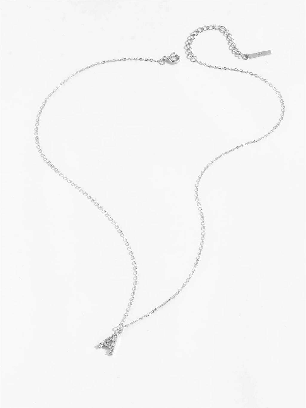 Collier initial argent