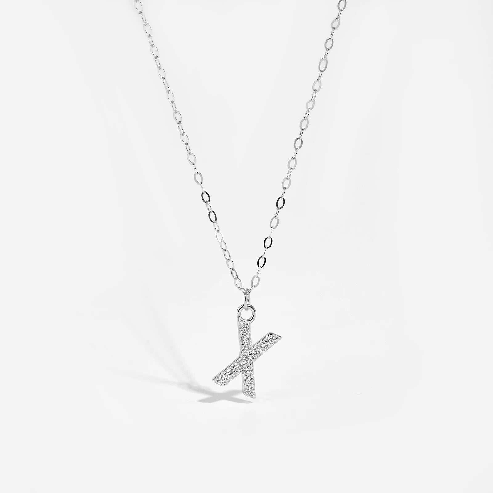 Collier initial argent