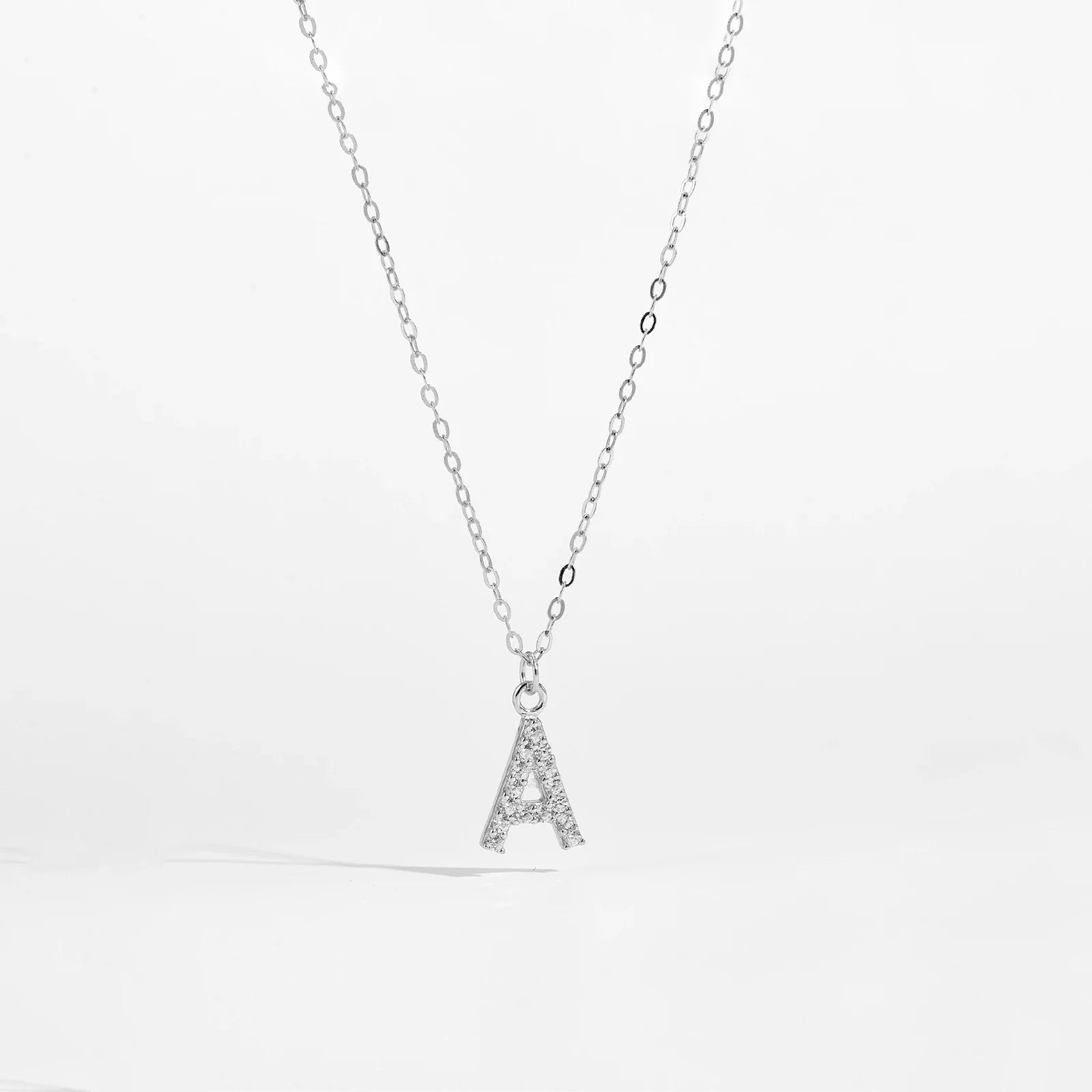 Collier initial argent